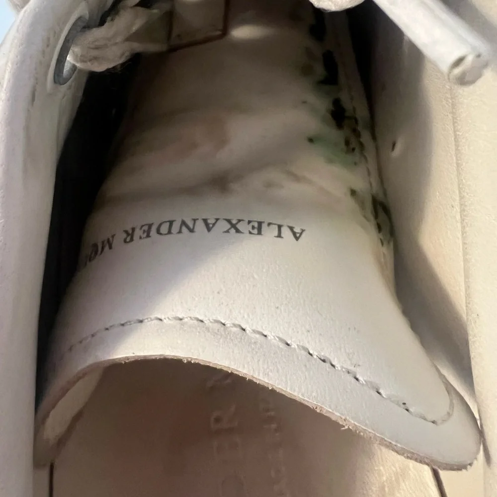 Alexander McQueen Sneakers. Size 37.